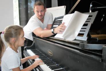 Klavier-Unterricht & Keyboard